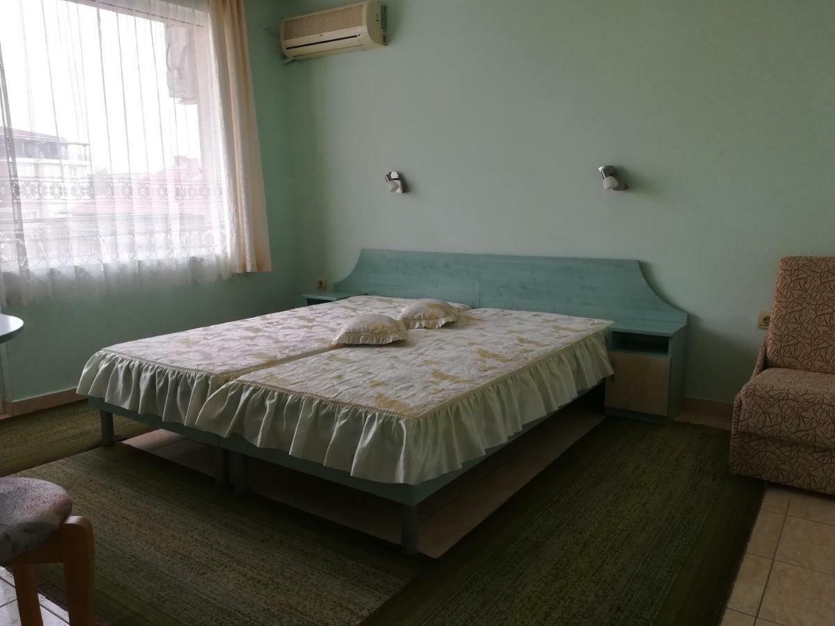 Guest House Georgieva Ravda Bagian luar foto